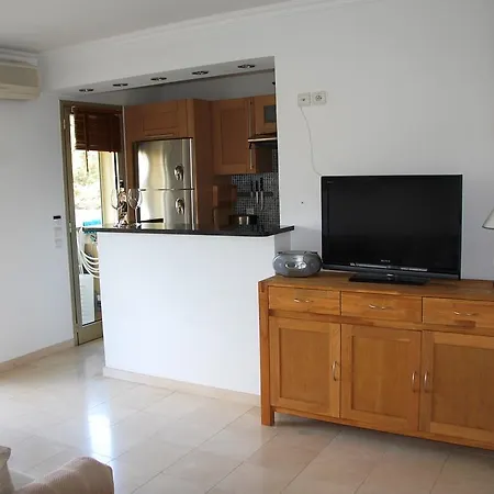 Breguieres Apartment